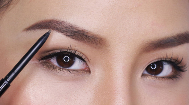 Fill in Eyebrows with a Pencil