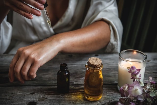 How to Get Rid of Wrinkles Using Coconut Oil wrinkles