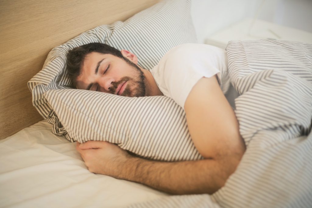 9 Tips to Improve Sleep Quality for Runners - GetInfopedia.com